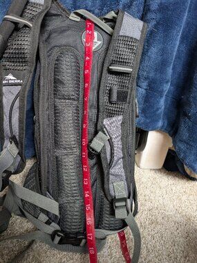 High sierra backpack with water bladder
